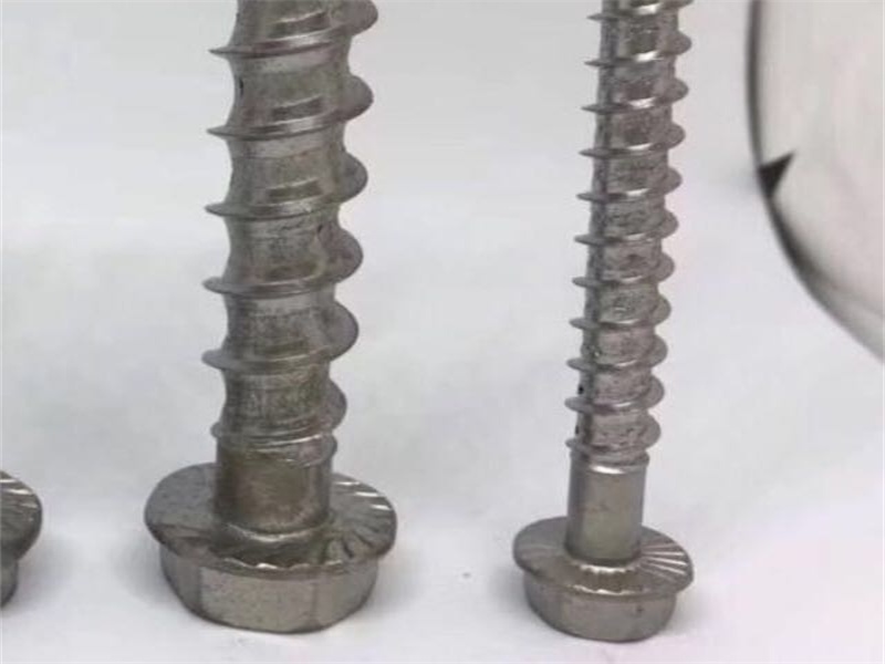 自切錨栓水泥膨脹